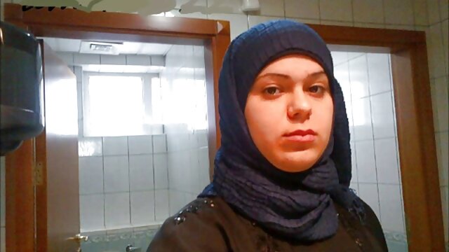 لزبیین با ماسک بتمن سعی می کند برای خواهر ناتنی خود دزدکی دانلود کلیپ سکسی و سوپر کند